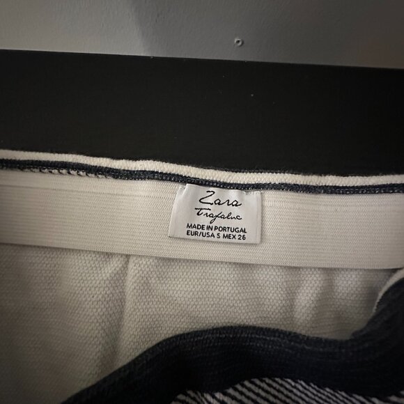 Zara Trafaluc Navy & White Striped Knit Mini Skirt – Size S - Picture 4 of 9